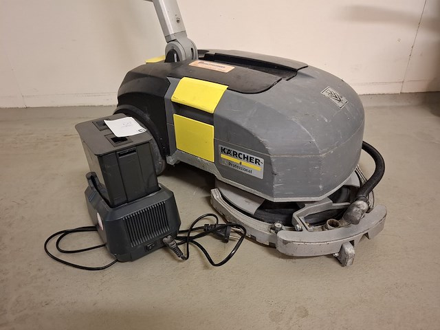 Accu reinigingsmachine karcher, bd 30/4c - afbeelding 2 van  7