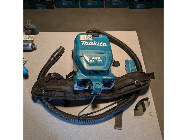 Accu rugstofzuiger makita, dvc265, bouwjaar 2023 - afbeelding 1 van  4