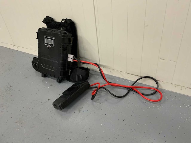 Accu rugzak voor ringzaag dc8400 - afbeelding 3 van  6