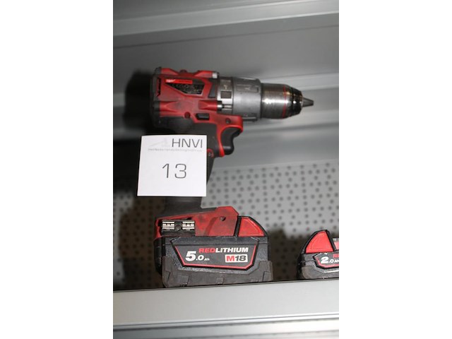 Accu schroef-boormachine millwaukee met 2 accu's. - afbeelding 3 van  3