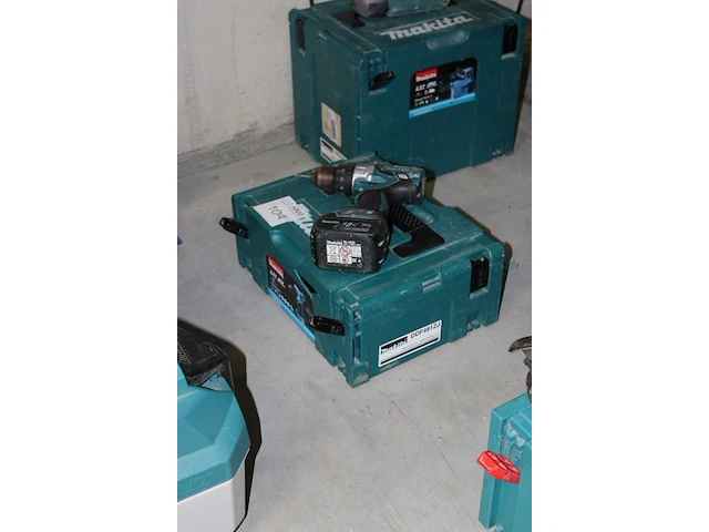 Accu schroefboormachine makita ddf481zj met accu en kunststoffen koffer - afbeelding 2 van  2