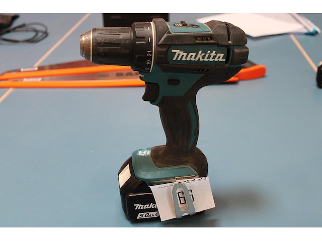 Accu schroefboormachine makita ddf482 met 5ah accu. bouwjaar 2022. - afbeelding 1 van  3