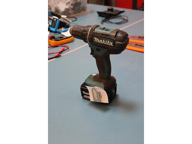 Accu schroefboormachine makita ddf482 met 5ah accu. bouwjaar 2022. - afbeelding 2 van  3