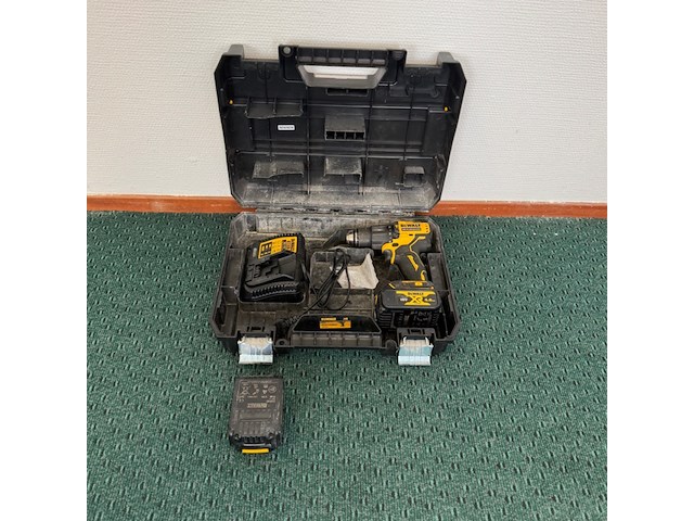 Accu schroefmachine, dewalt, dcd709m2t, in koffer - afbeelding 1 van  4