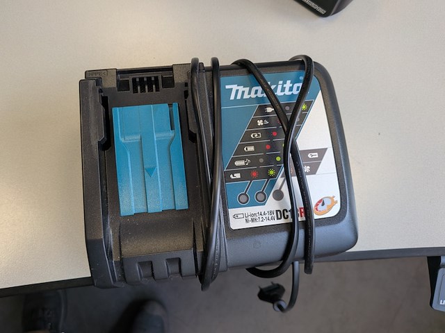 Accu schroefmachine met accu slagmoersleutel, makita, ddf484, dtw300, 2025 - afbeelding 5 van  14
