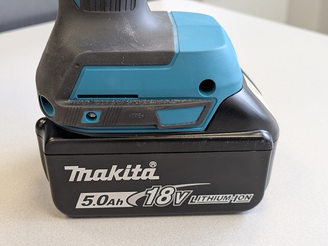Accu schroefmachine met accu slagmoersleutel, makita, ddf484, dtw300, 2025 - afbeelding 12 van  14