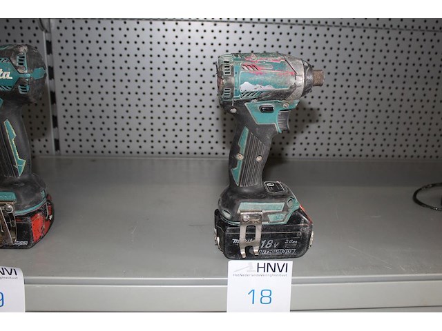 Accu slagschroevendraaier makita met 3,0ah accu. - afbeelding 2 van  2