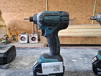 Accu slagschroevendraaier met slagmoer aanzetter makita, dtw300, bouwjaar o.a. 2022 - afbeelding 6 van  9