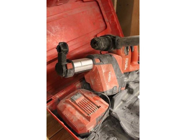 Accu sloophamer hilti te 4-a22 met lader, zonder accu. werking onbekend - afbeelding 3 van  3