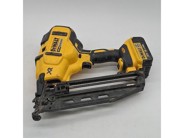 Accu tacker, dewalt, dcn660, 2015 - afbeelding 2 van  11