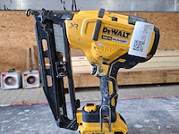 Accu tacker dewalt, dcn660 brushless - afbeelding 1 van  7