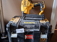 Accu tacker dewalt, dcn680 - afbeelding 1 van  7