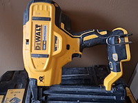 Accu tacker dewalt, dcn680 - afbeelding 2 van  7