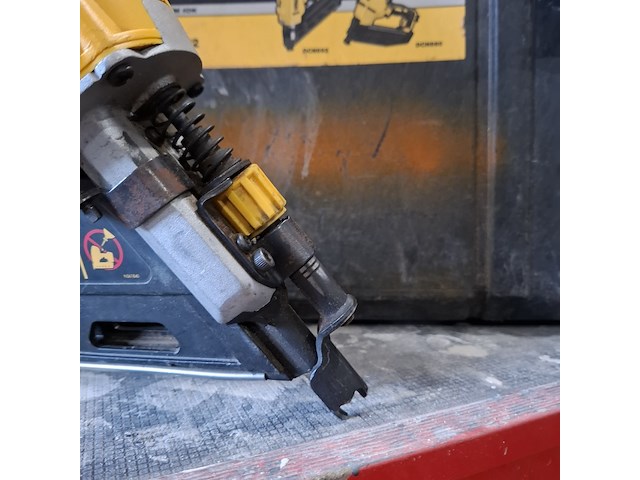 Accu tacker dewalt, dcn692 - afbeelding 7 van  7