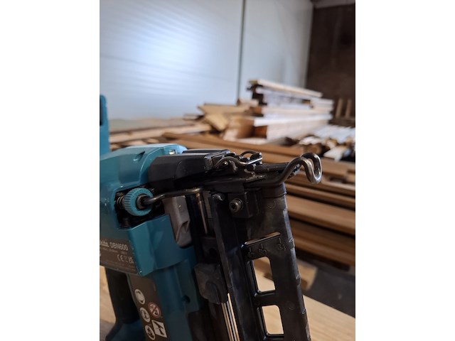 Accu tacker makita, dbn600, bouwjaar 2021 - afbeelding 5 van  8