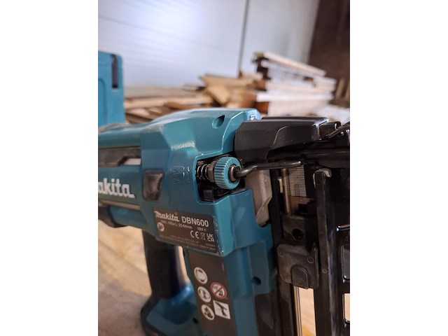 Accu tacker makita, dbn600, bouwjaar 2021 - afbeelding 6 van  8