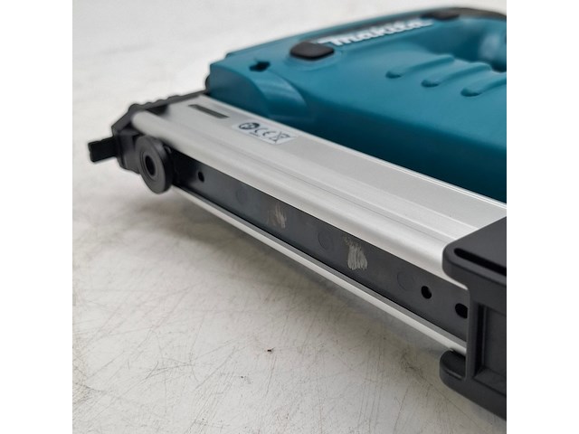 Accu tacker, makita, lxt dst221, 2023 - afbeelding 7 van  9