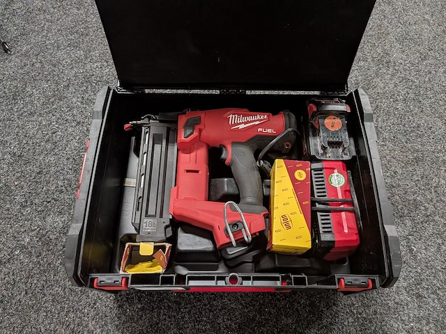 Accu tacker milwaukee, m18 vn18gs, bouwjaar 2023 - afbeelding 6 van  15