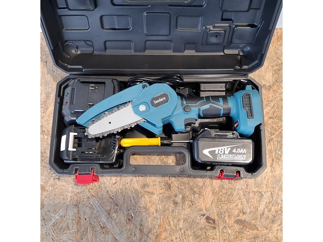 Accu takkenzaag | 4 inch, sanderz, blauw, 2025 - afbeelding 8 van  9