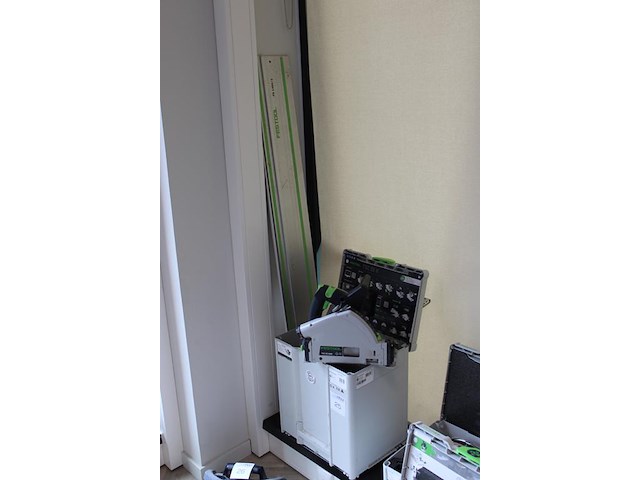 Accu valzaag festool tsc 55 k met geleider 140 cm en enkele accessoires in systainer. zonder accu - afbeelding 2 van  4