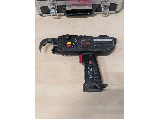 Accu vlechtmachine voor bewapening en vloerverwarming, fivea, rt308, 2014 - afbeelding 1 van  10