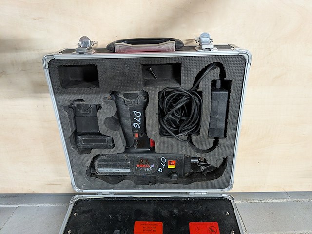 Accu vlechtmachine voor bewapening en vloerverwarming, fivea, rt308, 2014 - afbeelding 9 van  10