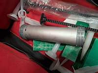 Accu worsten kitspuit milwaukee, c18 pcg, bouwjaar 2022 - afbeelding 3 van  12