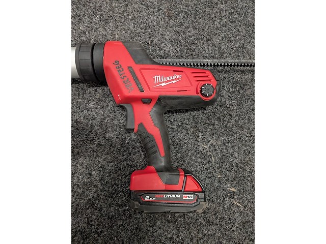 Accu worsten kitspuit milwaukee, c18 pcg, bouwjaar 2022 - afbeelding 6 van  12