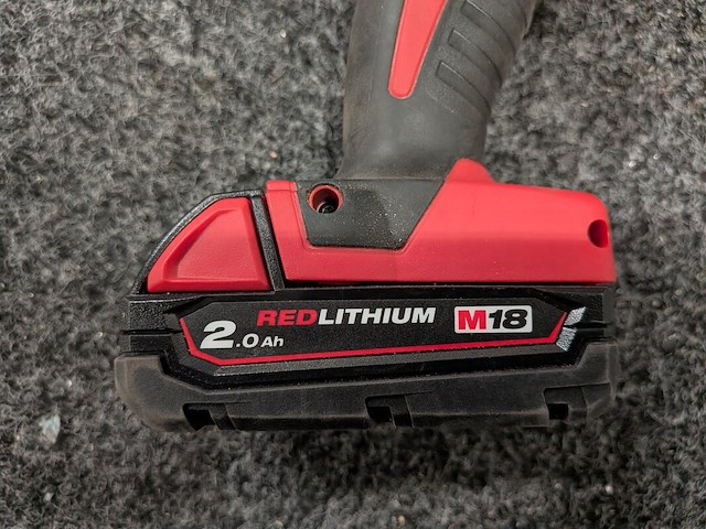 Accu worsten kitspuit milwaukee, c18 pcg, bouwjaar 2022 - afbeelding 9 van  12