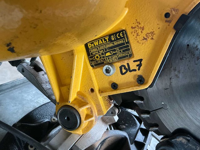 Accuboor gereedschap en zaagtafel - afbeelding 1 van  6