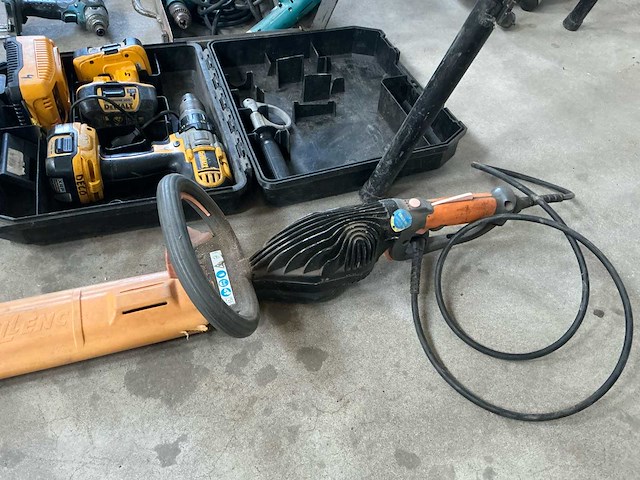 Accuboor gereedschap en zaagtafel - afbeelding 6 van  6