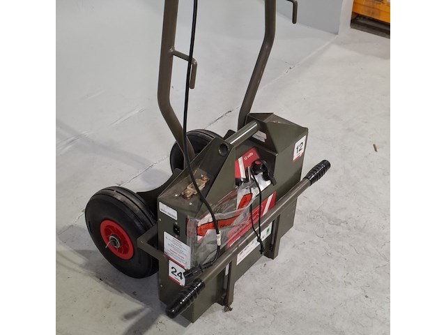 Accubooster op kar, powervamp, nato 200 - afbeelding 9 van  18