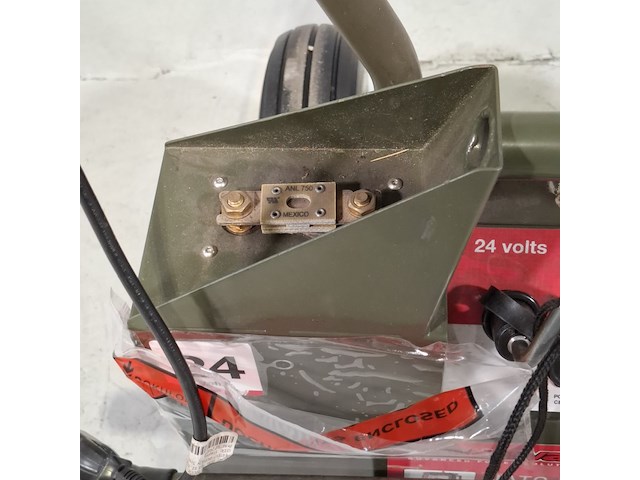 Accubooster op kar, powervamp, nato 200 - afbeelding 13 van  18