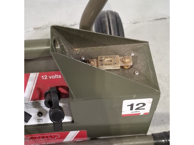 Accubooster op kar, powervamp, nato 200 - afbeelding 14 van  18