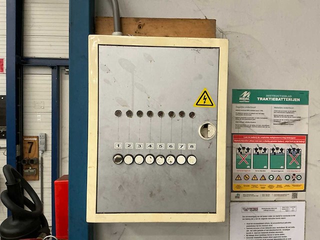 Acculaadstation - afbeelding 5 van  11