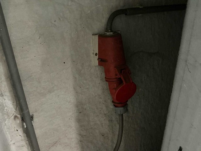 Acculaadstation - afbeelding 6 van  11