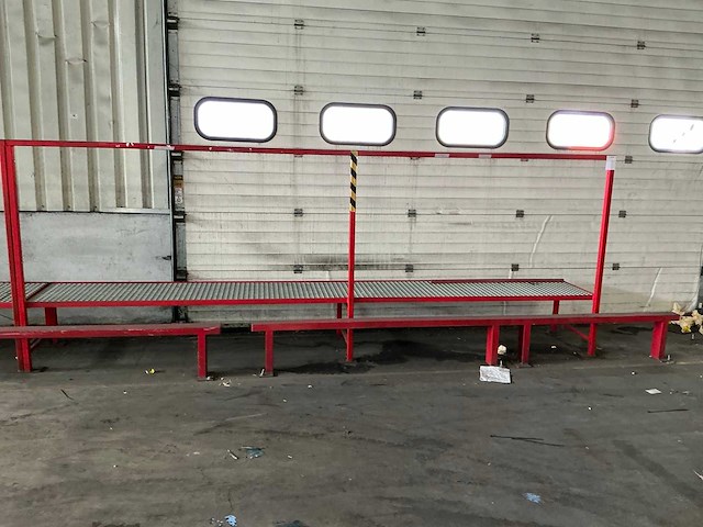 Acculaadstation - afbeelding 5 van  9