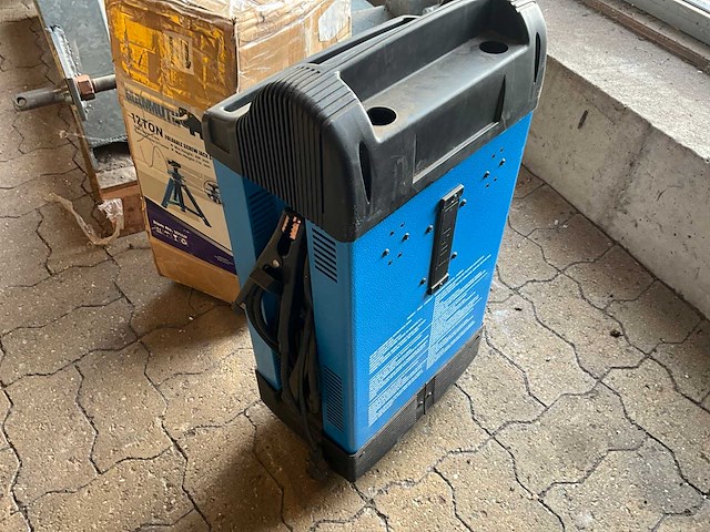 Acculader & 12t assteun - afbeelding 4 van  6