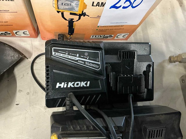 Acculader (3x) - afbeelding 1 van  3