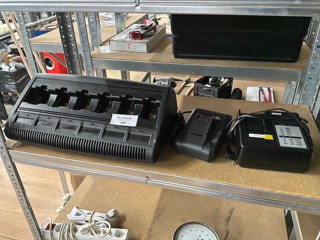 Acculader (3x) - afbeelding 1 van  4