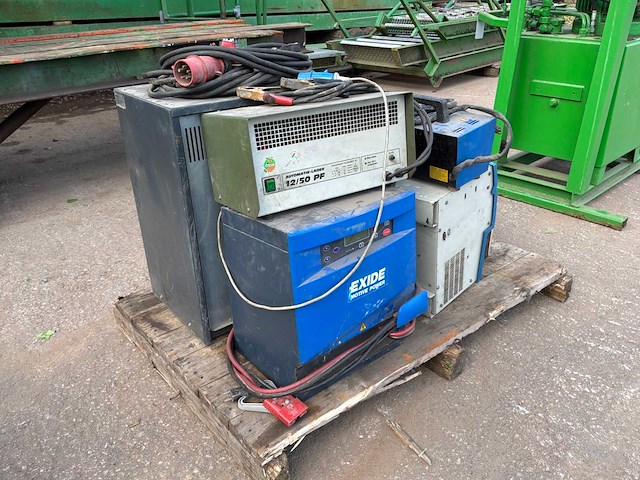 Acculader (7x) - afbeelding 2 van  5