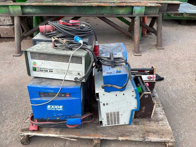 Acculader (7x) - afbeelding 3 van  5