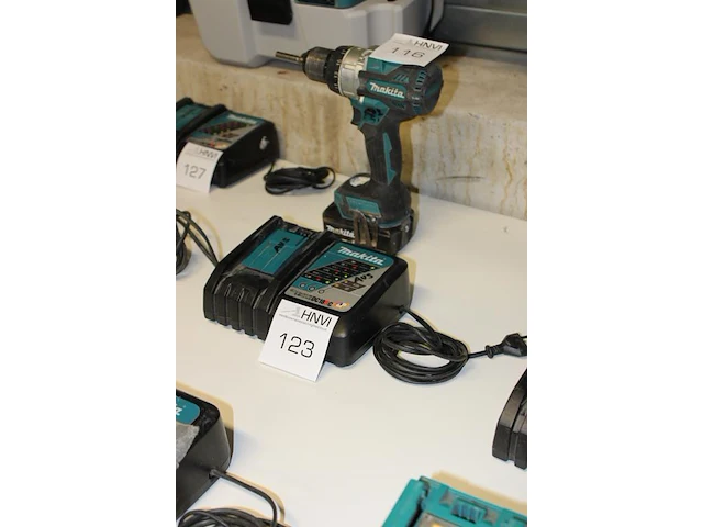 Acculader makita dc18rc - afbeelding 2 van  2
