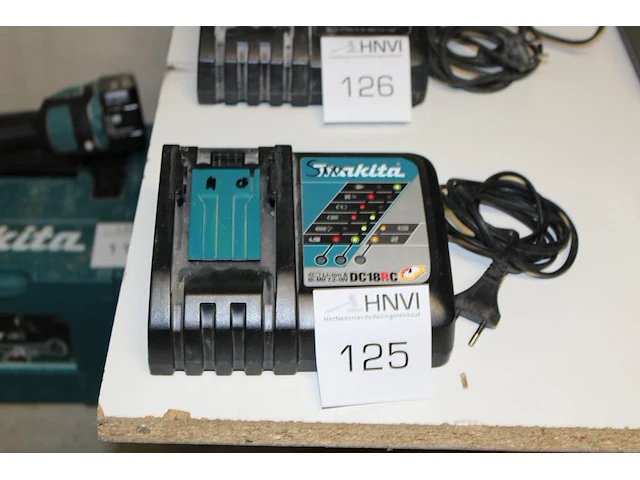 Acculader makita dc18rc - afbeelding 1 van  2