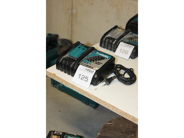 Acculader makita dc18rc - afbeelding 2 van  2