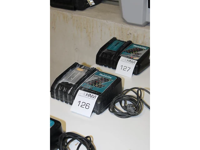 Acculader makita dc18rc - afbeelding 2 van  2