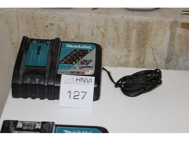 Acculader makita dc18rc - afbeelding 1 van  2