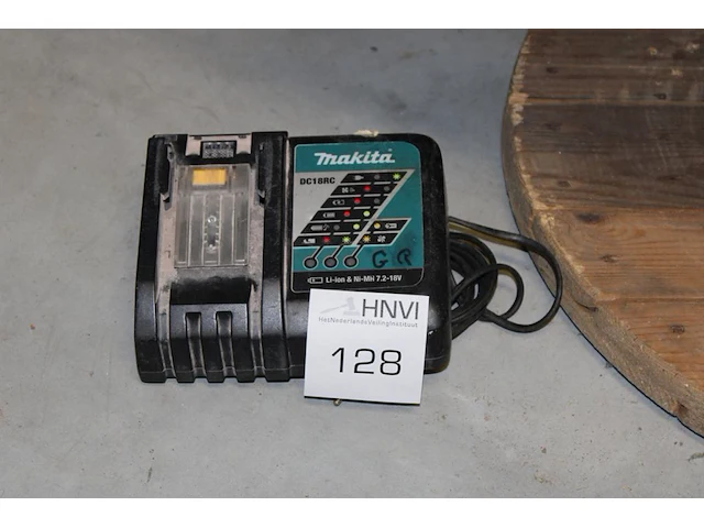 Acculader makita dc18rc - afbeelding 1 van  2