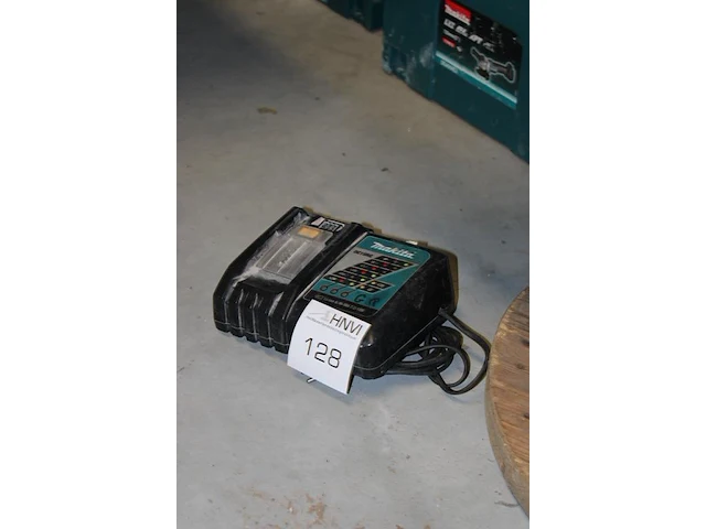 Acculader makita dc18rc - afbeelding 2 van  2