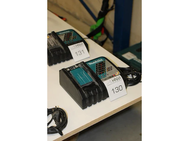 Acculader makita dc18rc - afbeelding 2 van  2